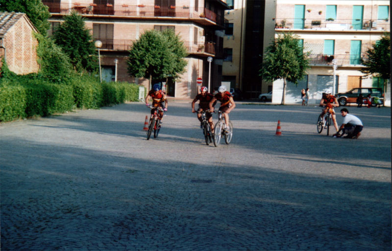 gal/2005/2005-09 Monteroniadi/17_Giani-Bindi-Monaci-01.jpg